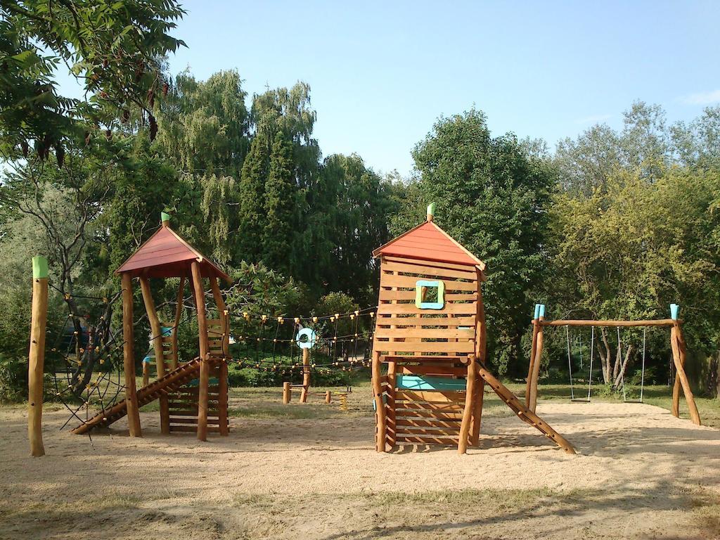 Penzion V Parku Cejkovice  Ngoại thất bức ảnh